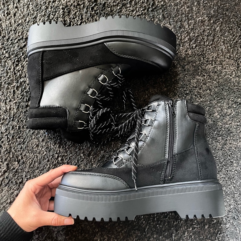 Platform combat boots
